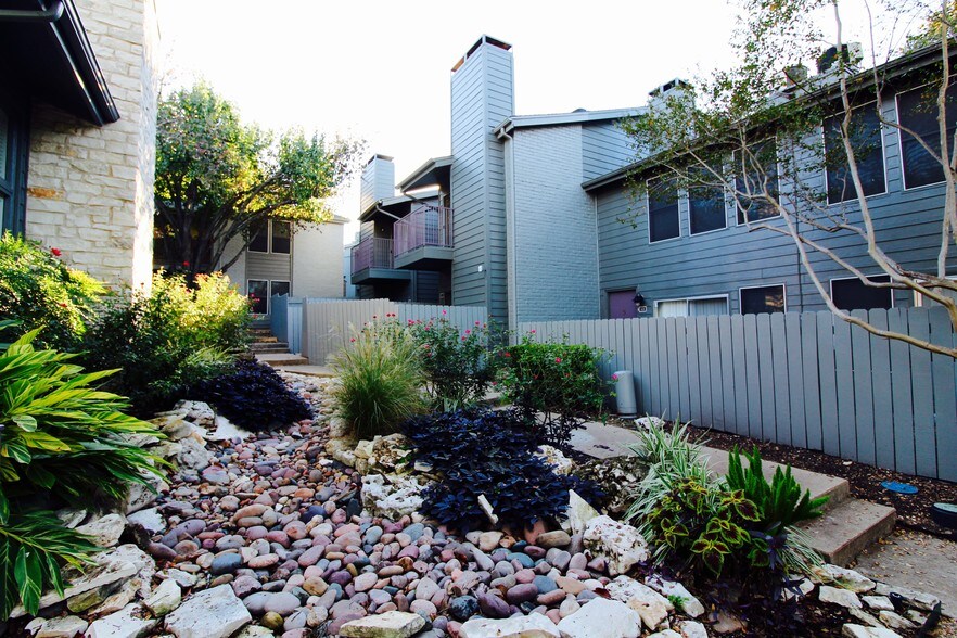 Greystone Flats Apartments Austin, TX Apartment Finder