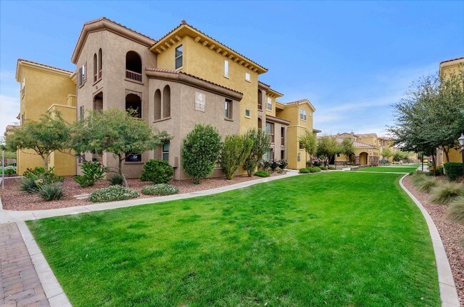 Ashton Pointe Avondale, AZ Apartment Finder