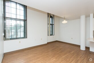 Royal Worcester Apartments - Worcester, MA | Apartment Finder Royal Worcester Apartments - Worcester, MA | Apartment Finder