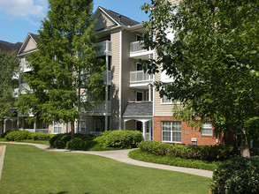 Glen Park Apartment Homes - Smyrna, GA | Apartment Finder