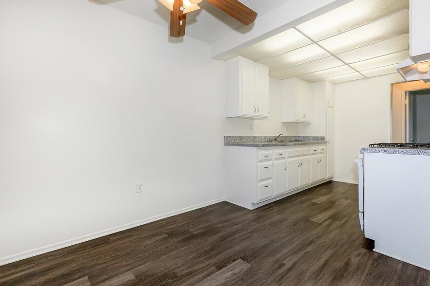 Corsican Apartment Homes Anaheim Ca Finder