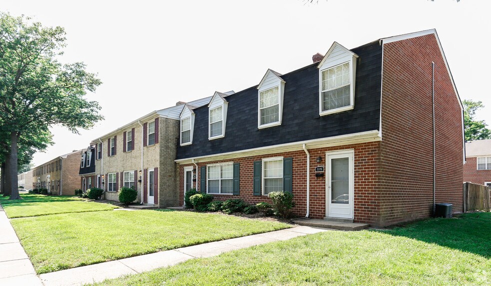 Crown Point Townhomes SPECIAL! Norfolk, VA Apartment Finder