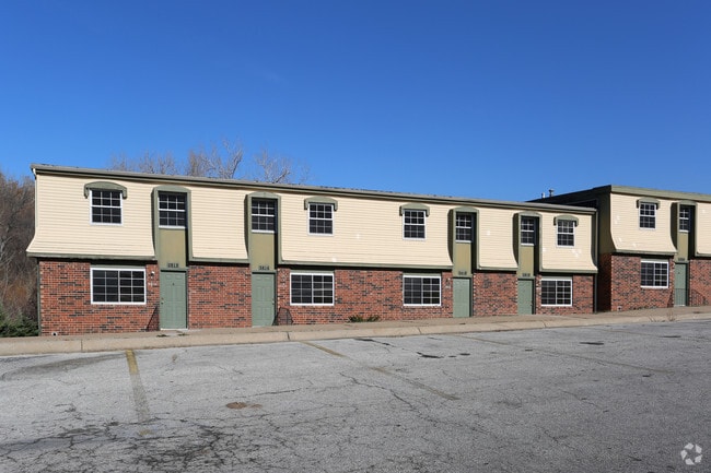 Green Village Townhomes - Kansas City, MO | Apartment Finder