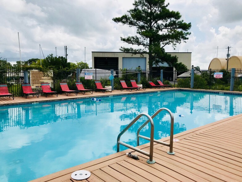 River Crossing Apartments Thunderbolt, GA Apartment Finder
