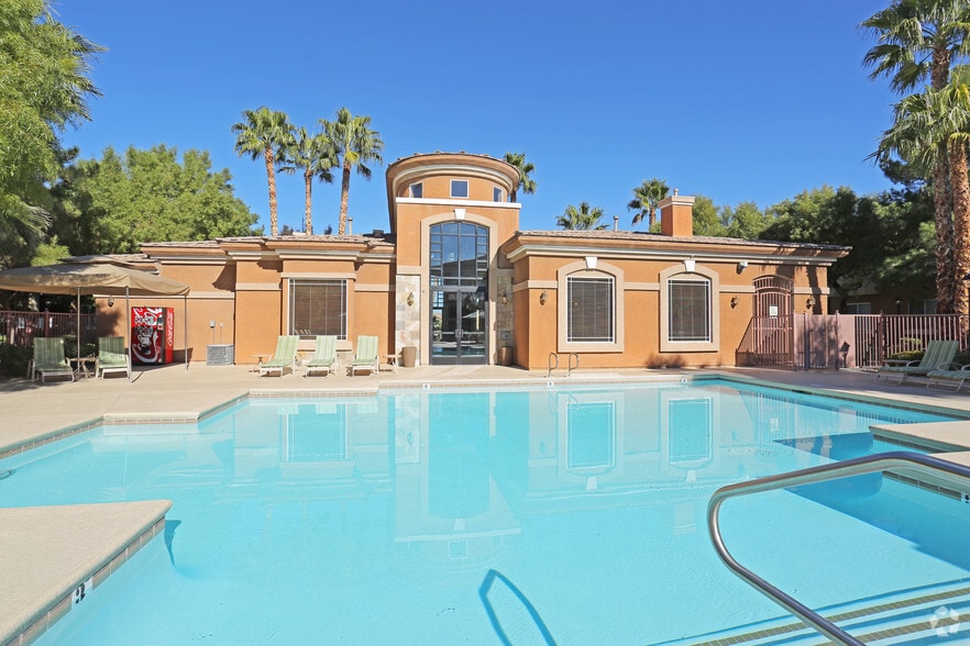 Storage West Rhodes Ranch Dandk Organizer