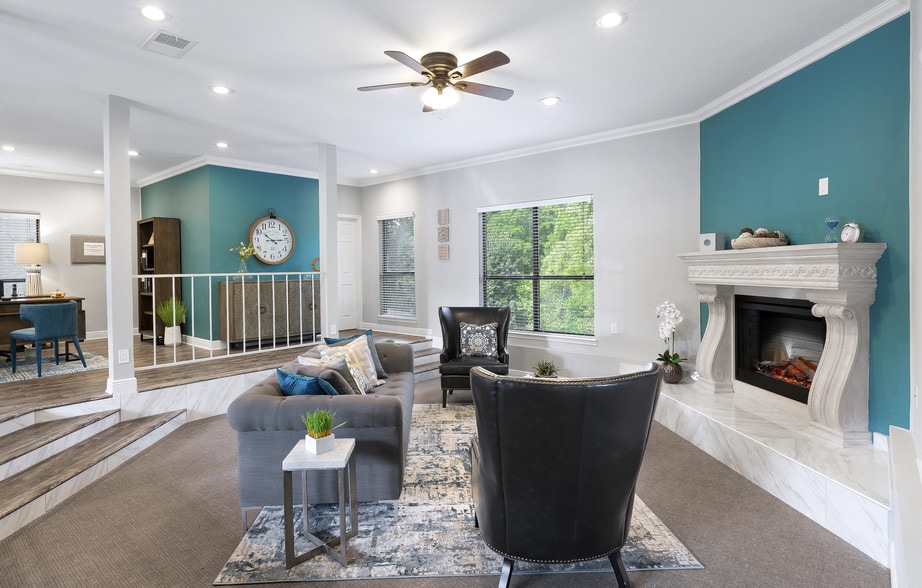 Bluff Springs Townhomes Austin, TX Apartment Finder