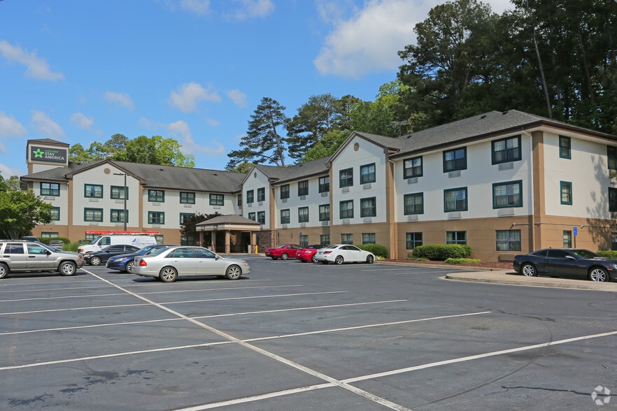 Furnished Studio Atlanta Clairmont Atlanta, GA Apartment Finder