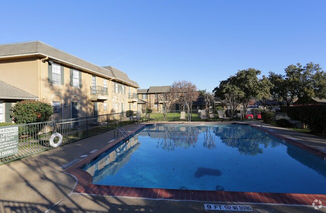 Hunter Chase Hurst, TX Apartment Finder