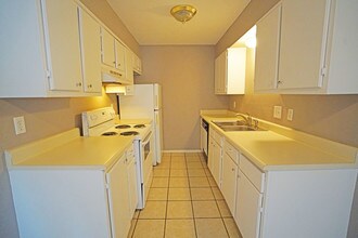 Vintage At 50th Oklahoma City Ok Apartment Finder