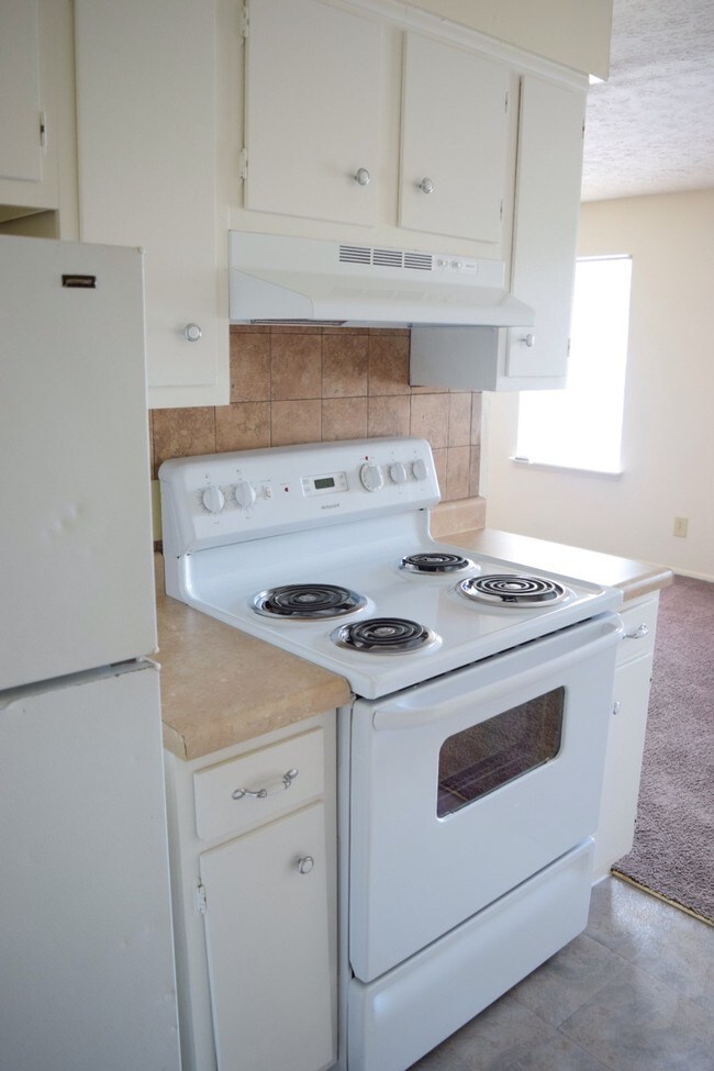 Jefferson Square Apartments Louisville, KY Apartment Finder