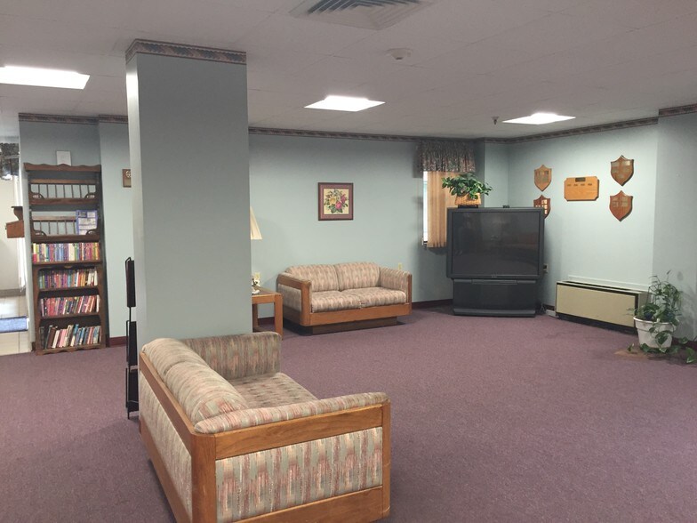 Spring Creek Towers Senior And Or Disabled Decatur Il Spring Creek Towers Senior And Or Disabled Decatur Il Apartment Finder
