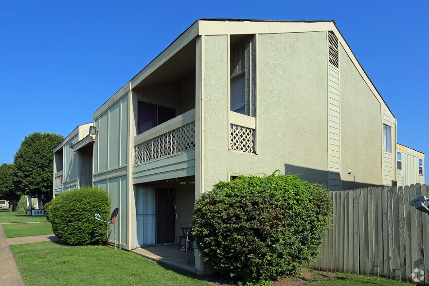 Mira Vista - Tulsa, OK | Apartment Finder Mira Vista - Tulsa, OK | Apartment Finder