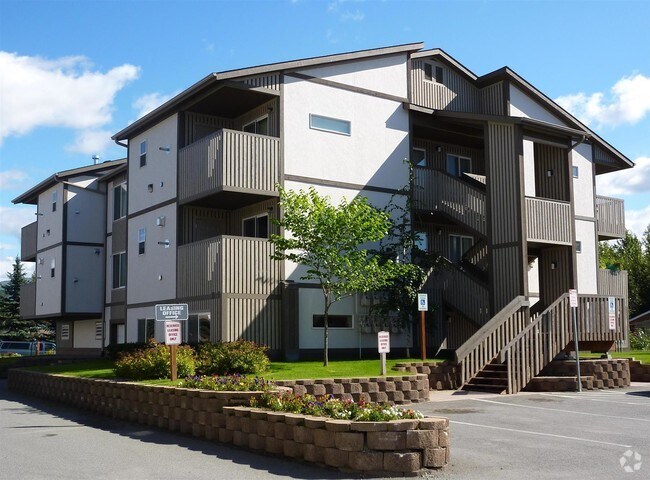 2405 Barrow St Anchorage Ak Apartment Finder Building Photo Town Square Manor