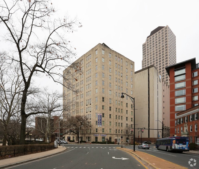 55 On The Park - Hartford, CT | Apartment Finder
