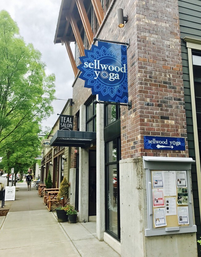 Sellwood 13 Portland, OR Apartment Finder