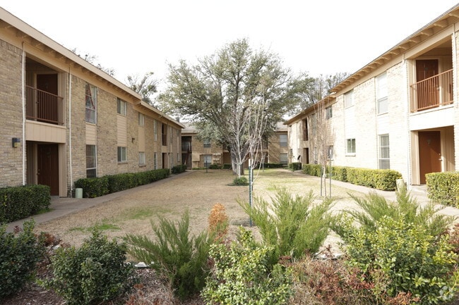 Alta Vista Apartments Plano Tx Apartment Finder Building Photo Alta Vista Apartments
