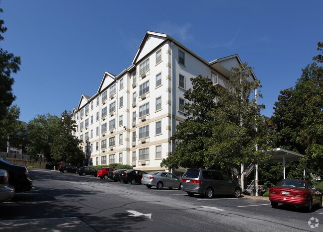 Clairmont Crest Apartments - Decatur, GA | Apartment Finder