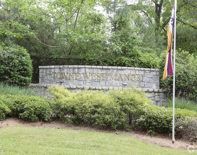 Towne West Manor Atlanta, GA Apartment Finder