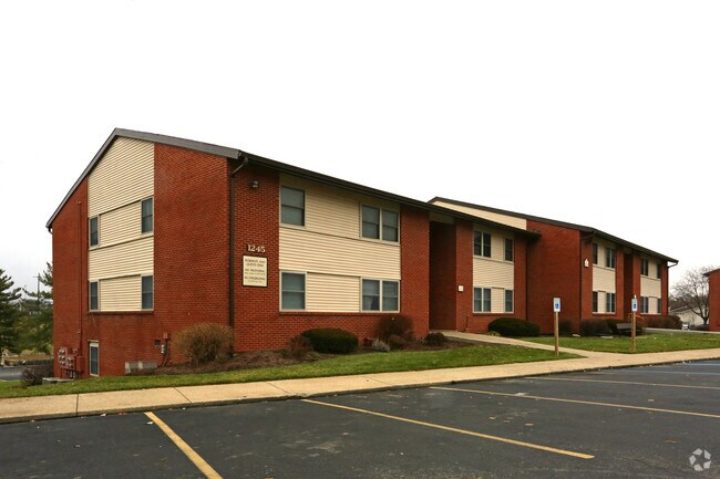 Gainesway Village Apartments Gainesway Village Apartments