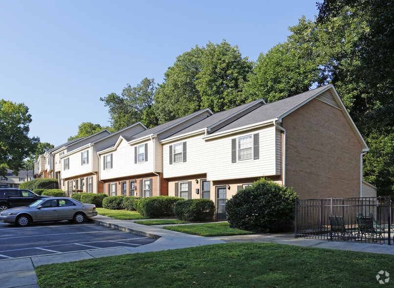 Salem Village Apartments & Townhomes Charlotte, NC Apartment Finder