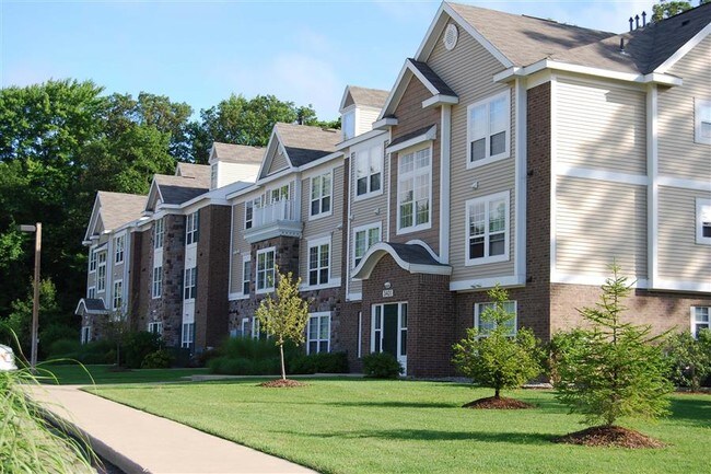 Trillium Pointe Apartment Homes Trillium Pointe Apartment Homes