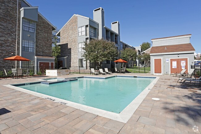 The Crossings at Lake Highlands Dallas, TX Apartment