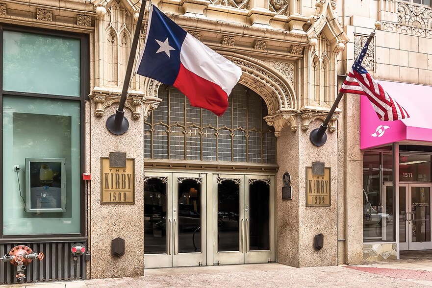 The Kirby Dallas, TX Apartment Finder