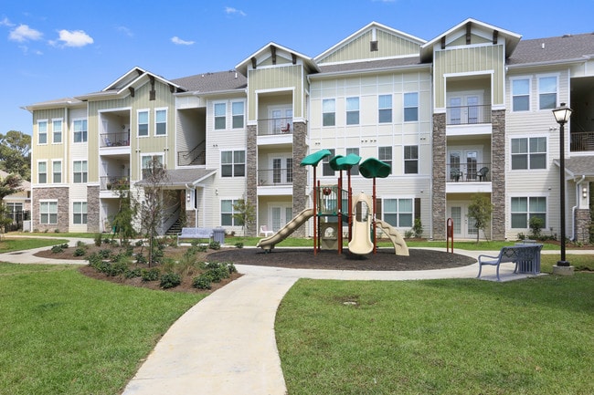 Creekside Crossing Apartments Walker, LA Apartment Finder