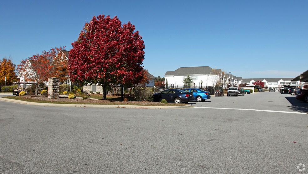 The Pointe at Wimbledon Greenville, NC Apartment Finder