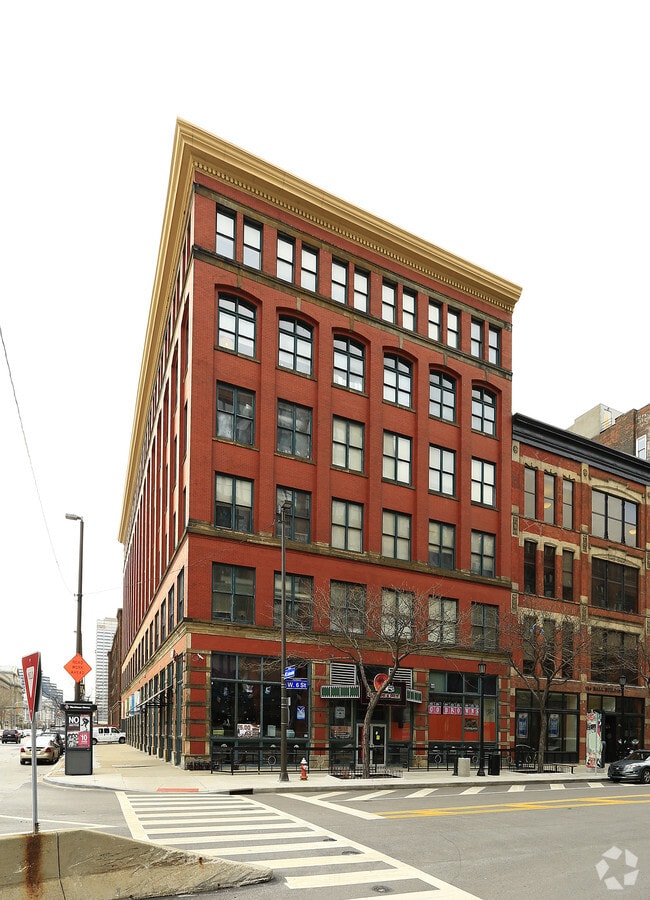 425 Lakeside Building Cleveland, OH Apartment Finder