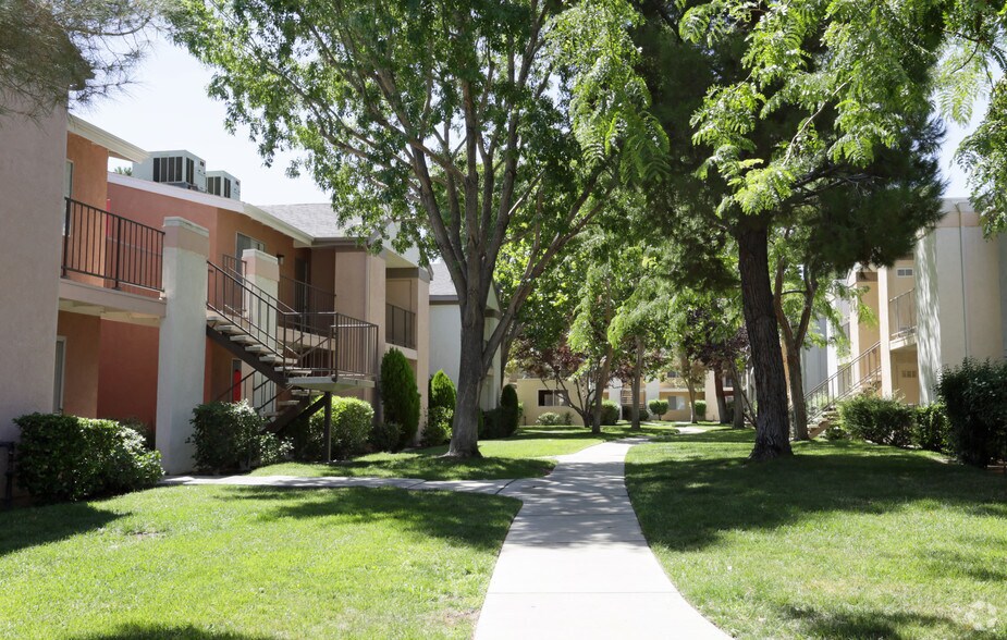 Mountain Vista Victorville, CA Apartment Finder