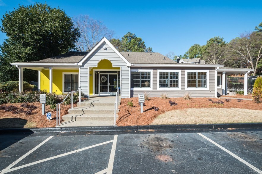 The Atlantic Newtown Apartments Alpharetta, GA Apartment Finder