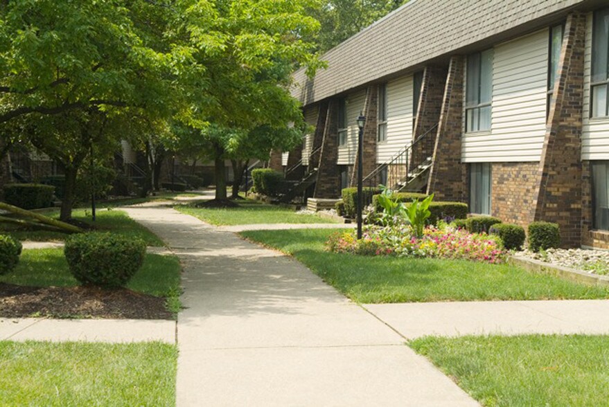 Moonglow Apartments Columbus, OH Apartment Finder
