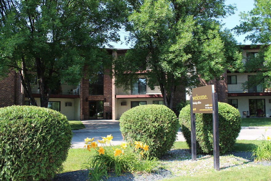 Southwind Apartments Grand Forks, ND Apartment Finder