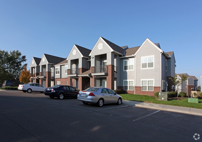 Peppertree Apartments Merriam Overland Park, KS Apartment Finder
