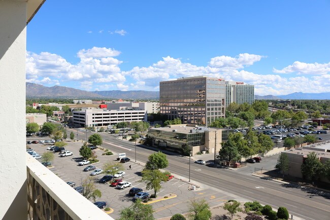 The Landmark Albuquerque, NM Apartment Finder