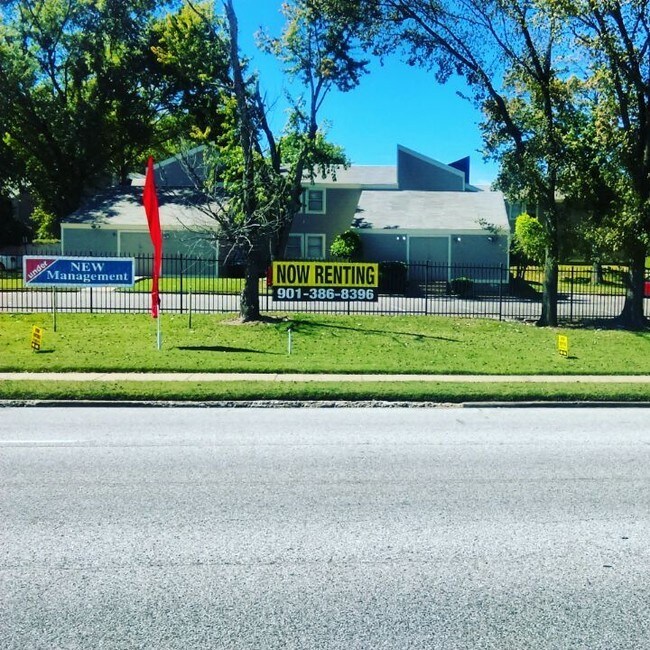 Cedarwood Apartments Memphis, TN Apartment Finder