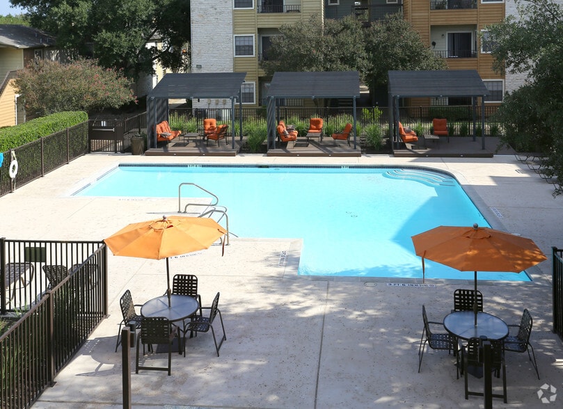Retreat at Barton Creek Austin, TX Apartment Finder