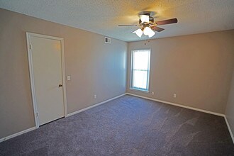 Vintage At 50th Oklahoma City Ok Apartment Finder