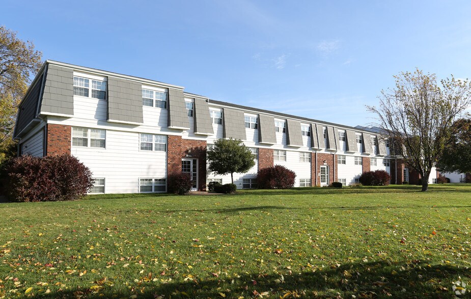 The Meadows Apartments Brockport, NY Apartment Finder