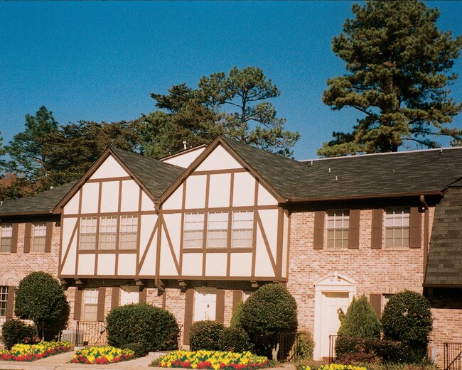 Dewberry Downs Townhomes Hoover, AL Apartment Finder