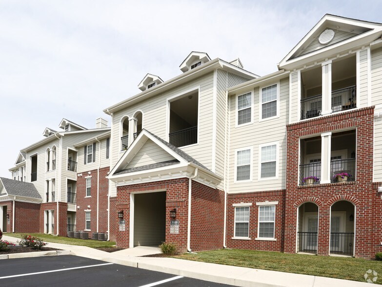 The Domain At Farms Zionsville, IN Apartment Finder