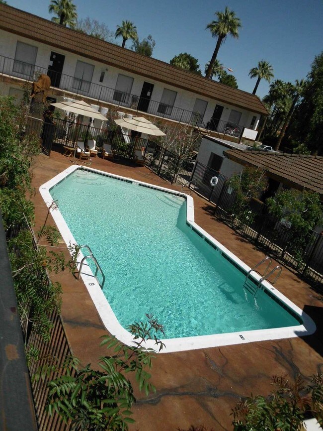 The Fountain Apartments Phoenix, AZ Apartment Finder