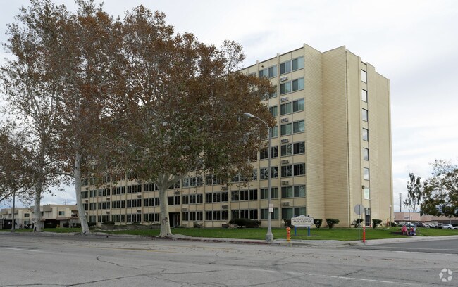Meadowbrook Park Tower Apartments San Bernardino Ca Apartment Meadowbrook Park Tower Apartments