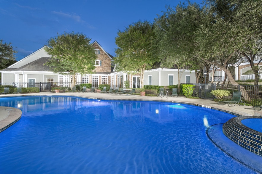 The Lodge At Westover Hills San Antonio, TX Apartment Finder