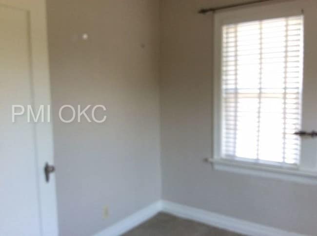 window world okc while building photo 735 ne 14th street oklahoma city ok apartment finder window world okc while building photo 735 ne 14th street oklahoma city ok apartment finder