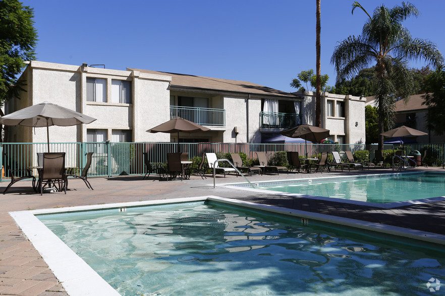 Tarzana Terraces - Tarzana, CA | Apartment Finder