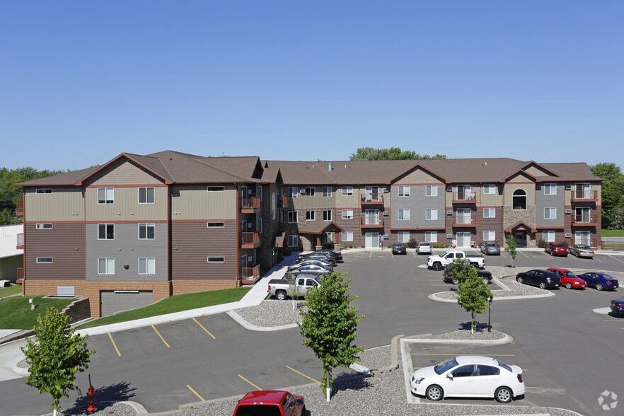 Cedar Pointe Apartments Cedar Pointe Apartments