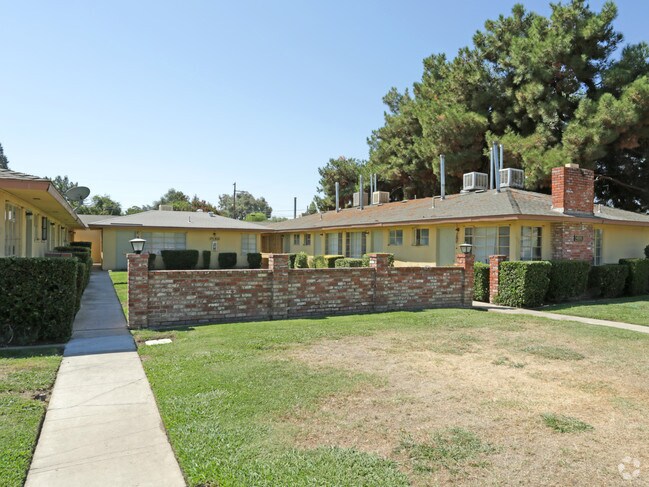 College Apartments Fresno Ca Apartment Finder College Apartments